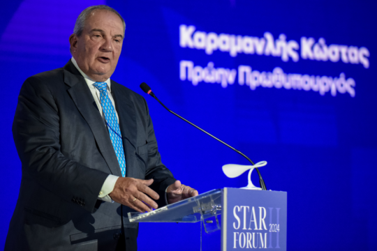 Ο πρώην πρωθυπουργός Κώστας Καραμανλής